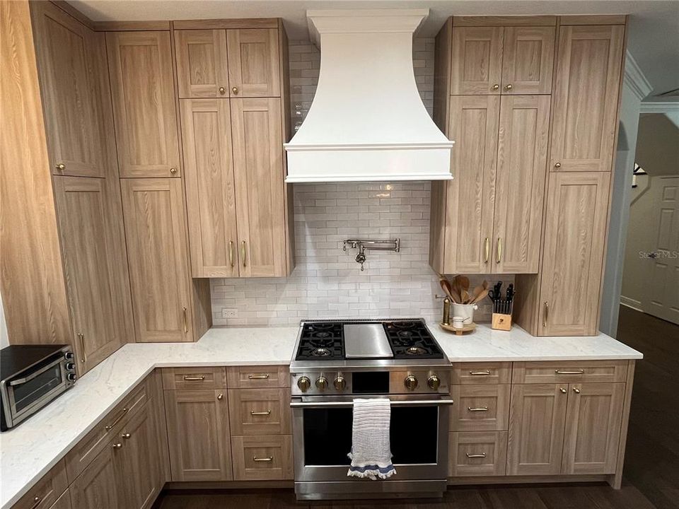 En Venta: $1,850,000 (6 camas, 4 baños, 3648 Pies cuadrados)