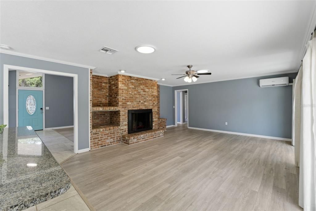 For Sale: $457,000 (3 beds, 2 baths, 2804 Square Feet)