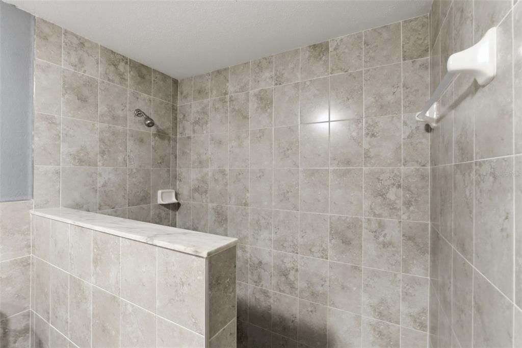 For Sale: $457,000 (3 beds, 2 baths, 2804 Square Feet)