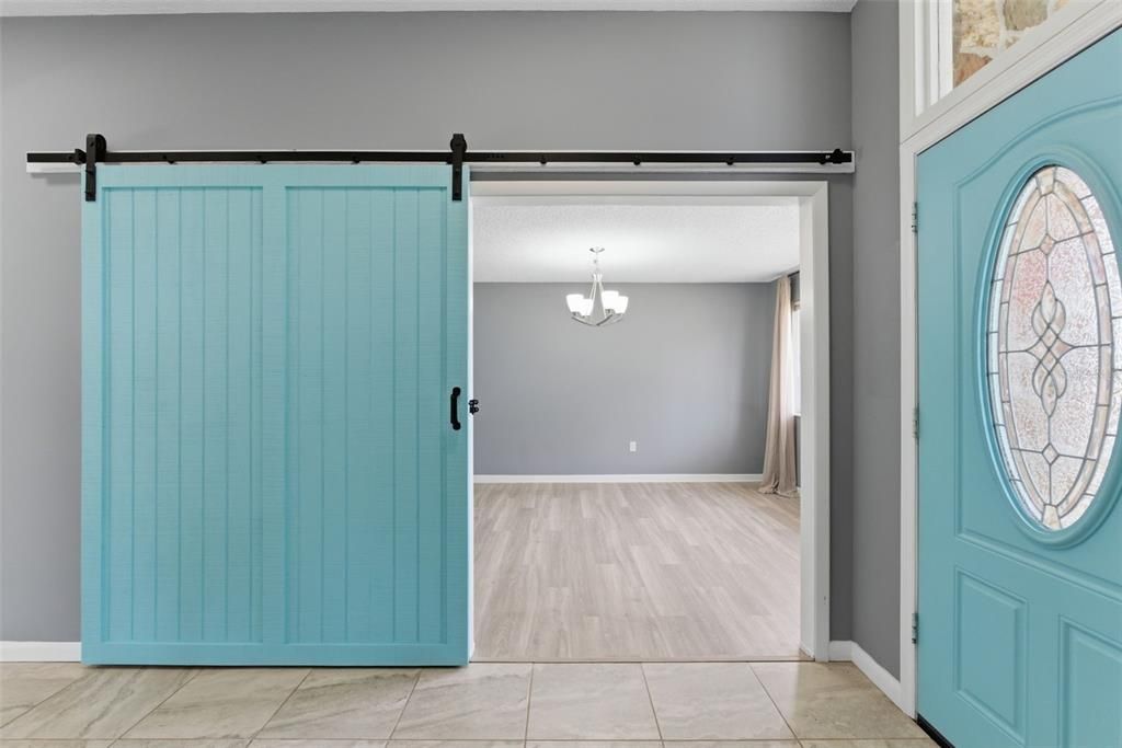 For Sale: $457,000 (3 beds, 2 baths, 2804 Square Feet)