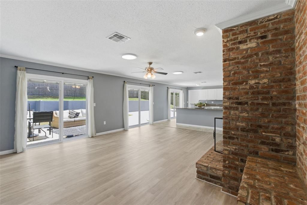 For Sale: $457,000 (3 beds, 2 baths, 2804 Square Feet)