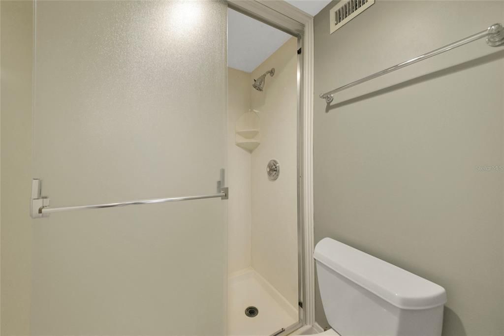 For Sale: $478,000 (1 beds, 1 baths, 751 Square Feet)