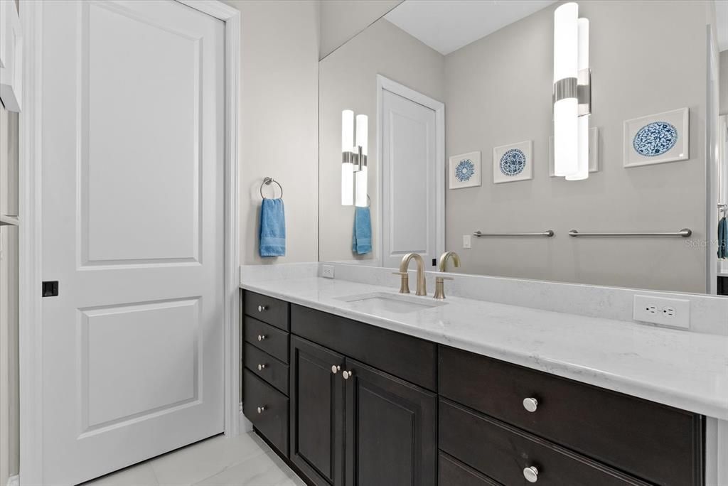 For Sale: $1,195,000 (3 beds, 2 baths, 2518 Square Feet)