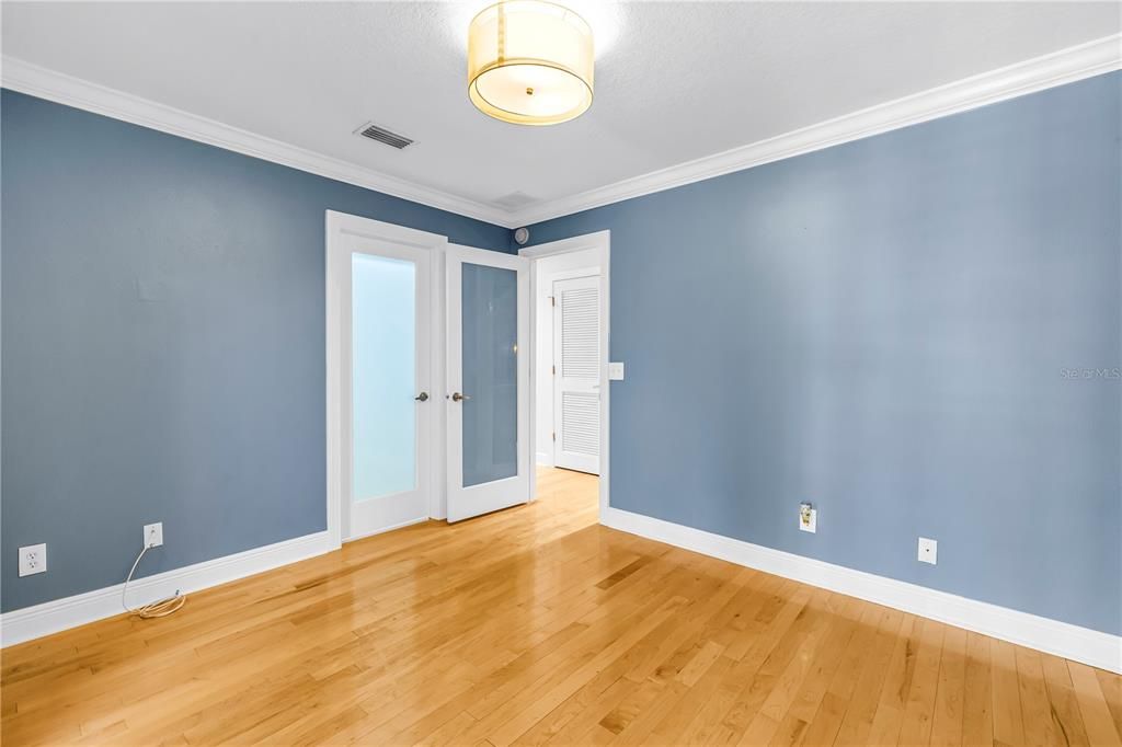 For Sale: $485,000 (3 beds, 2 baths, 1990 Square Feet)