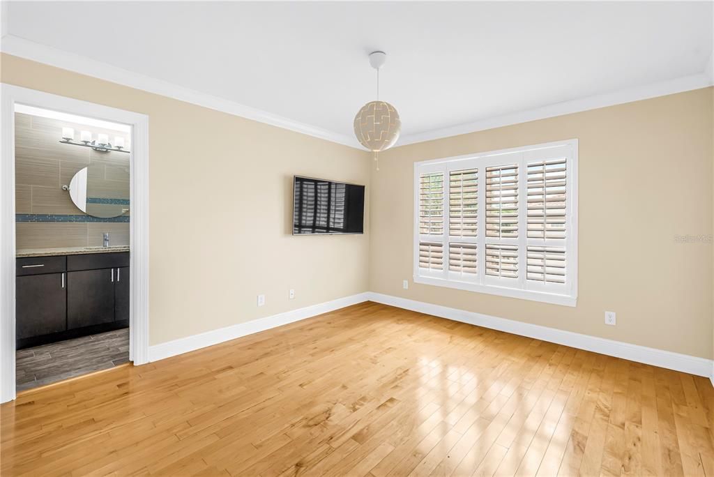 For Sale: $485,000 (3 beds, 2 baths, 1990 Square Feet)