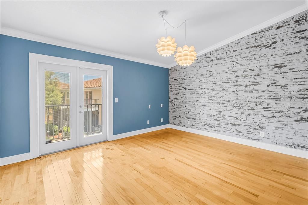 For Sale: $485,000 (3 beds, 2 baths, 1990 Square Feet)