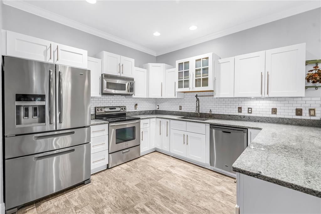 For Sale: $485,000 (3 beds, 2 baths, 1990 Square Feet)