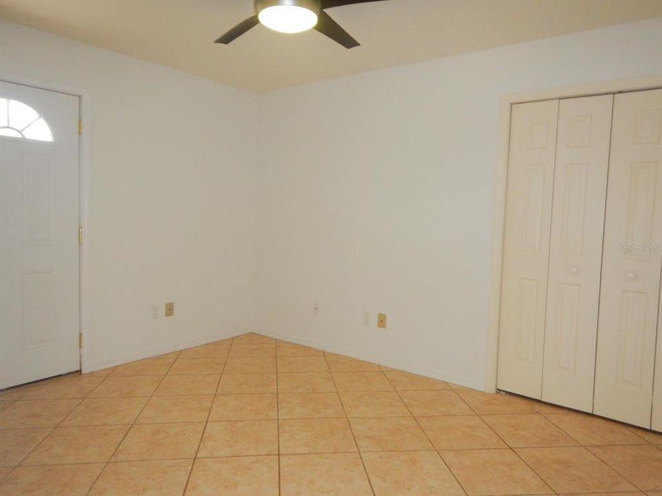 Active With Contract: $365,000 (3 beds, 2 baths, 1965 Square Feet)