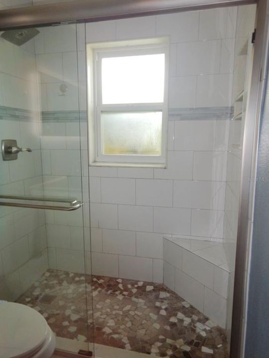 Active With Contract: $365,000 (3 beds, 2 baths, 1965 Square Feet)