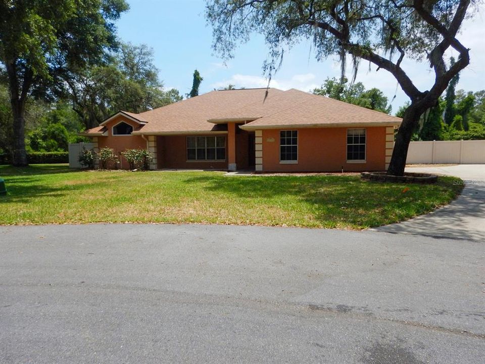Active With Contract: $365,000 (3 beds, 2 baths, 1965 Square Feet)