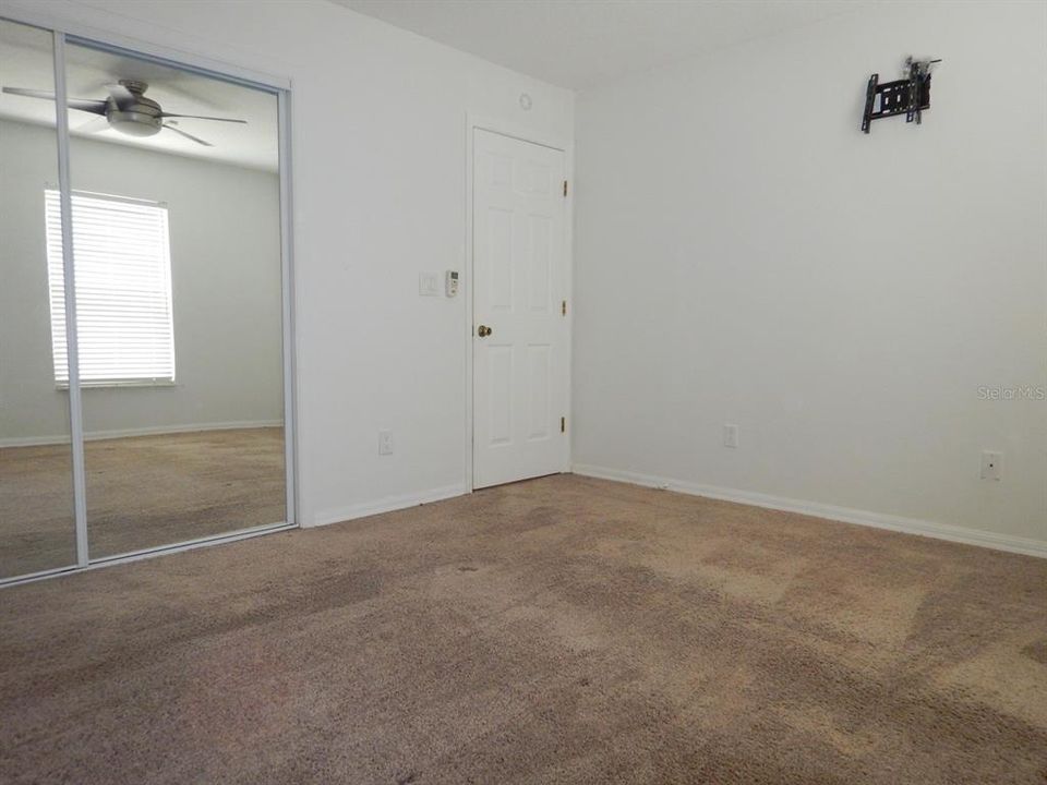 Active With Contract: $365,000 (3 beds, 2 baths, 1965 Square Feet)