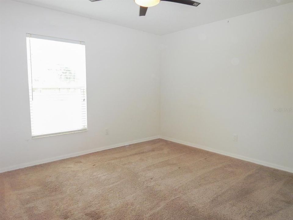 Active With Contract: $365,000 (3 beds, 2 baths, 1965 Square Feet)