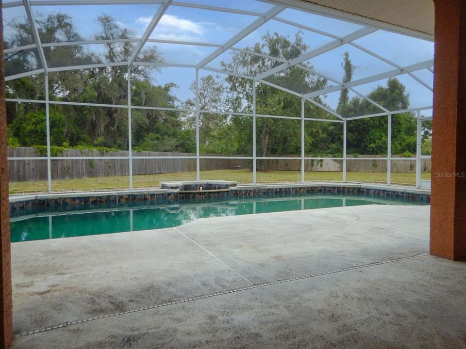 Active With Contract: $365,000 (3 beds, 2 baths, 1965 Square Feet)