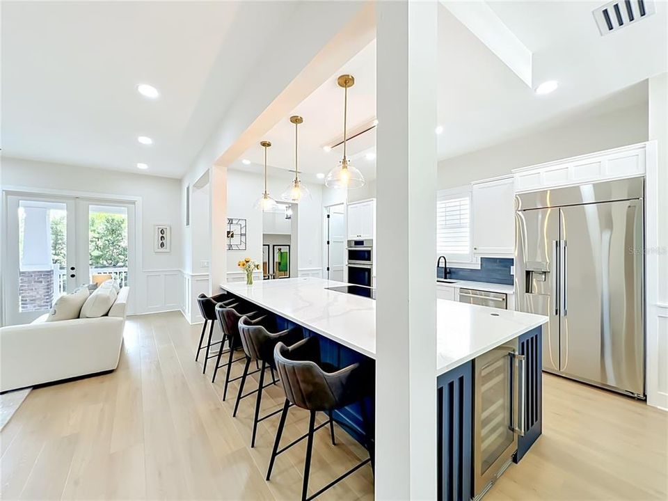 For Sale: $1,395,000 (5 beds, 4 baths, 2800 Square Feet)