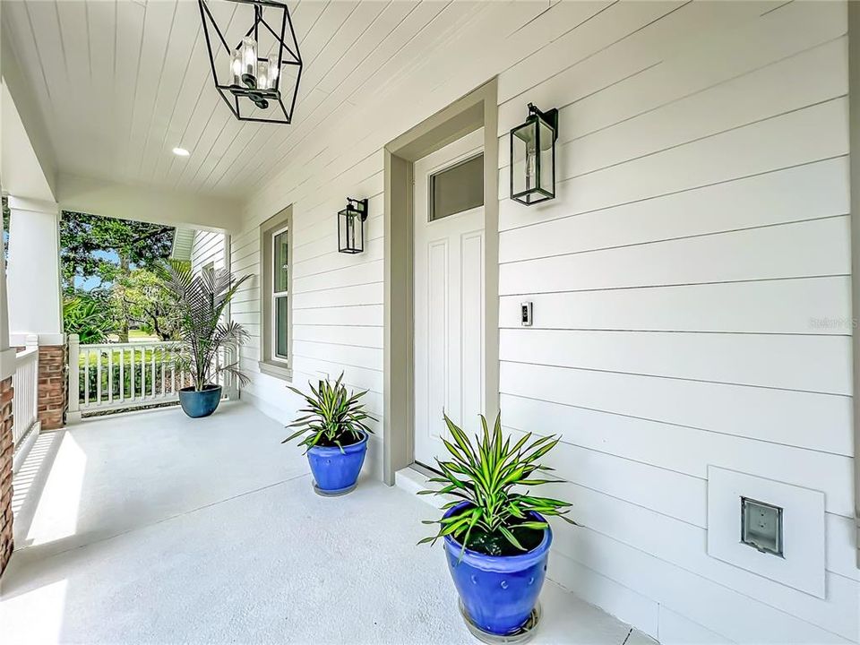 For Sale: $1,395,000 (5 beds, 4 baths, 2800 Square Feet)