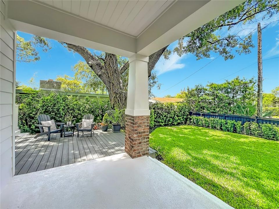 For Sale: $1,395,000 (5 beds, 4 baths, 2800 Square Feet)