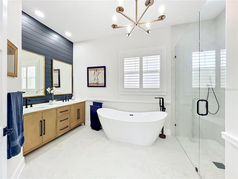For Sale: $1,395,000 (5 beds, 4 baths, 2800 Square Feet)