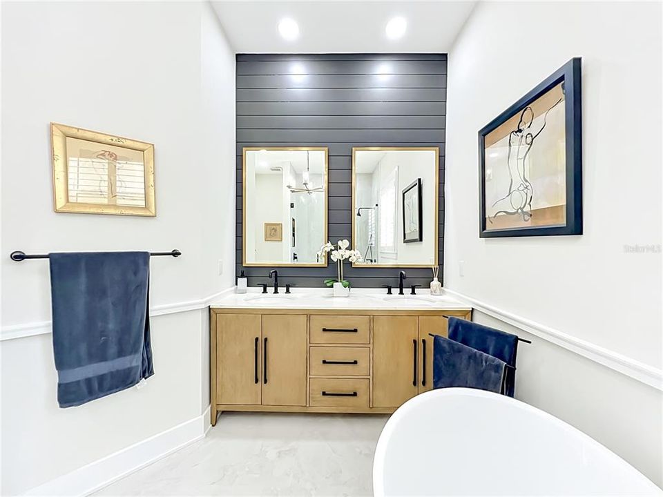 For Sale: $1,395,000 (5 beds, 4 baths, 2800 Square Feet)