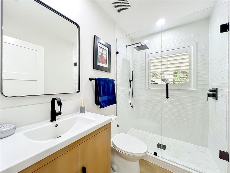 For Sale: $1,395,000 (5 beds, 4 baths, 2800 Square Feet)