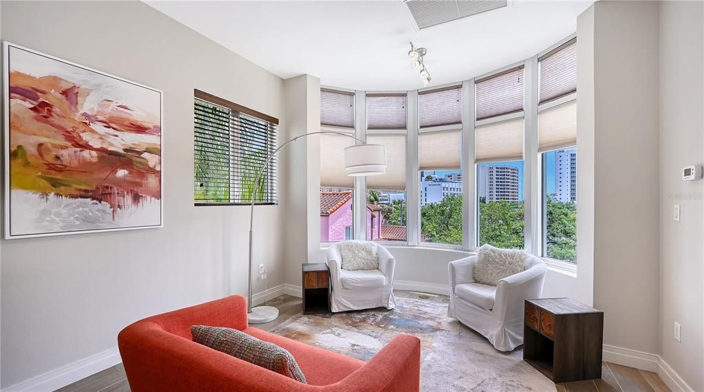 Active With Contract: $799,000 (3 beds, 4 baths, 2310 Square Feet)