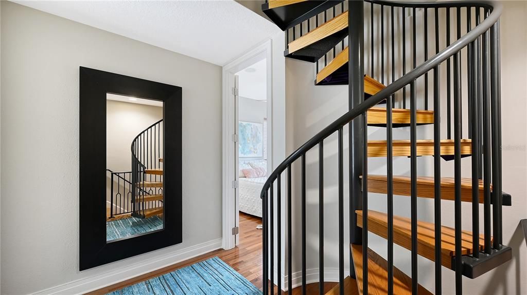 Active With Contract: $799,000 (3 beds, 4 baths, 2310 Square Feet)