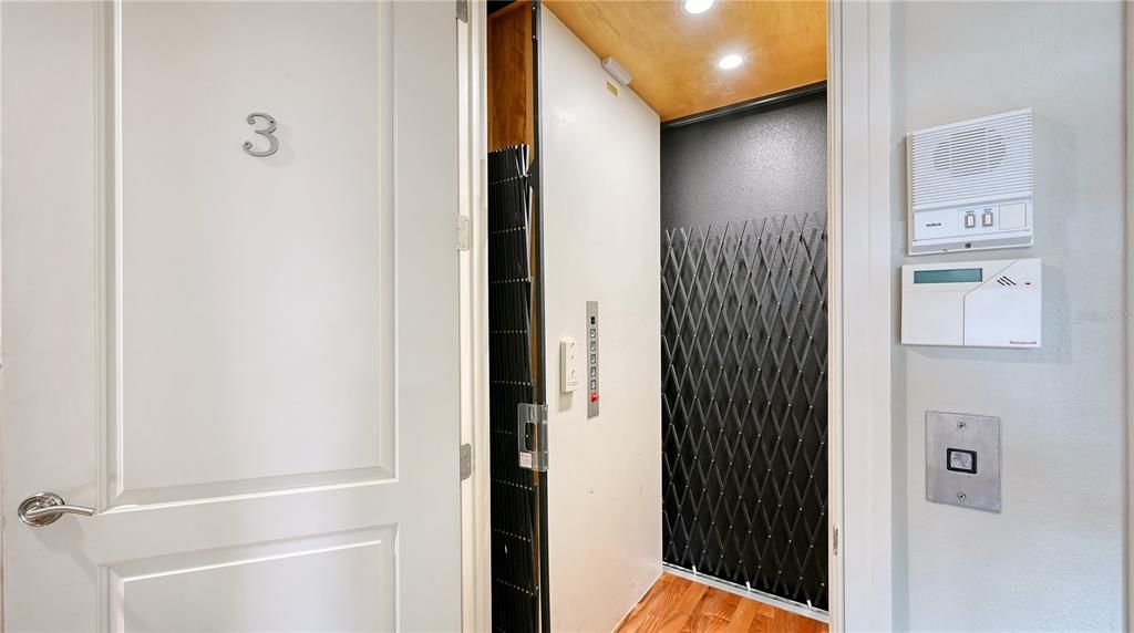 Active With Contract: $799,000 (3 beds, 4 baths, 2310 Square Feet)
