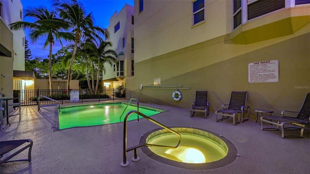 Active With Contract: $799,000 (3 beds, 4 baths, 2310 Square Feet)