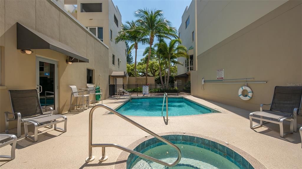 Active With Contract: $799,000 (3 beds, 4 baths, 2310 Square Feet)