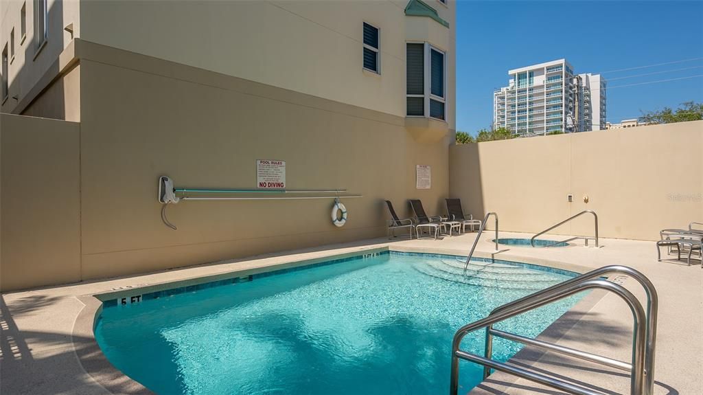 Active With Contract: $799,000 (3 beds, 4 baths, 2310 Square Feet)