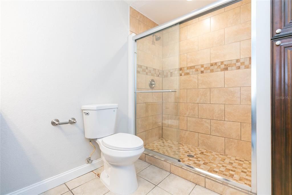 For Sale: $289,900 (3 beds, 2 baths, 1544 Square Feet)