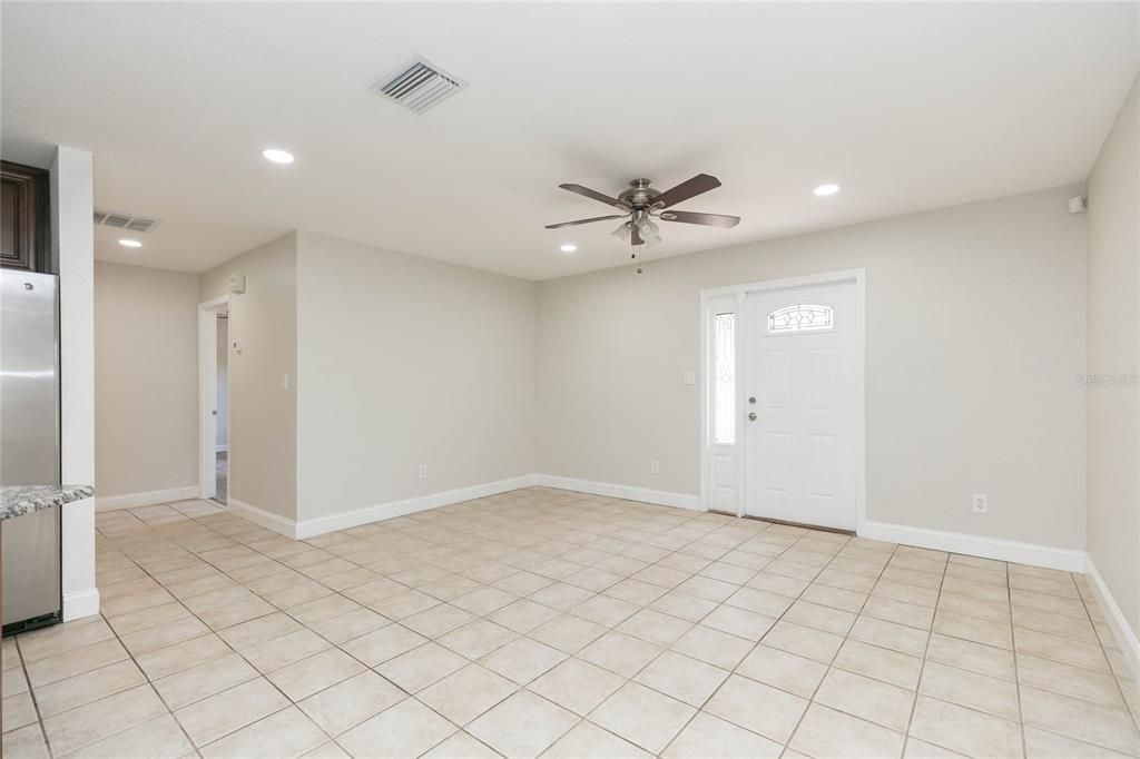 For Sale: $289,900 (3 beds, 2 baths, 1544 Square Feet)