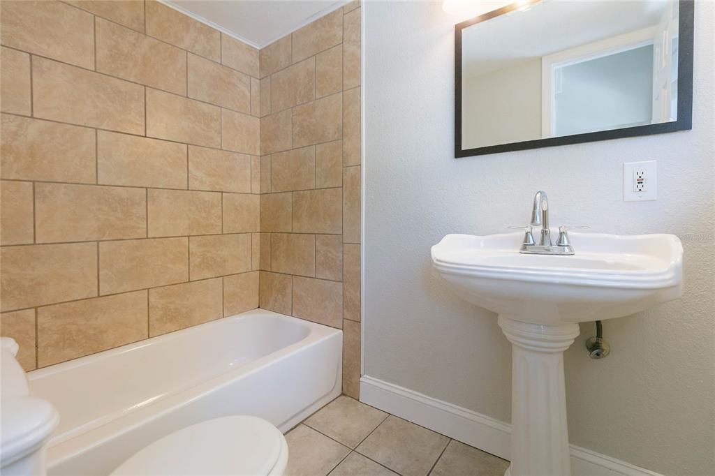 For Sale: $289,900 (3 beds, 2 baths, 1544 Square Feet)