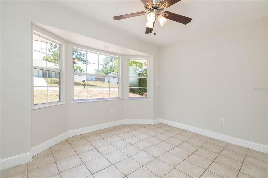 For Sale: $289,900 (3 beds, 2 baths, 1544 Square Feet)