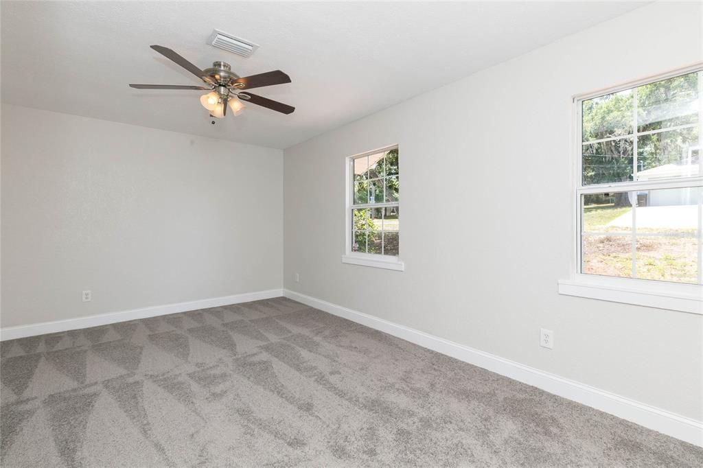 For Sale: $289,900 (3 beds, 2 baths, 1544 Square Feet)