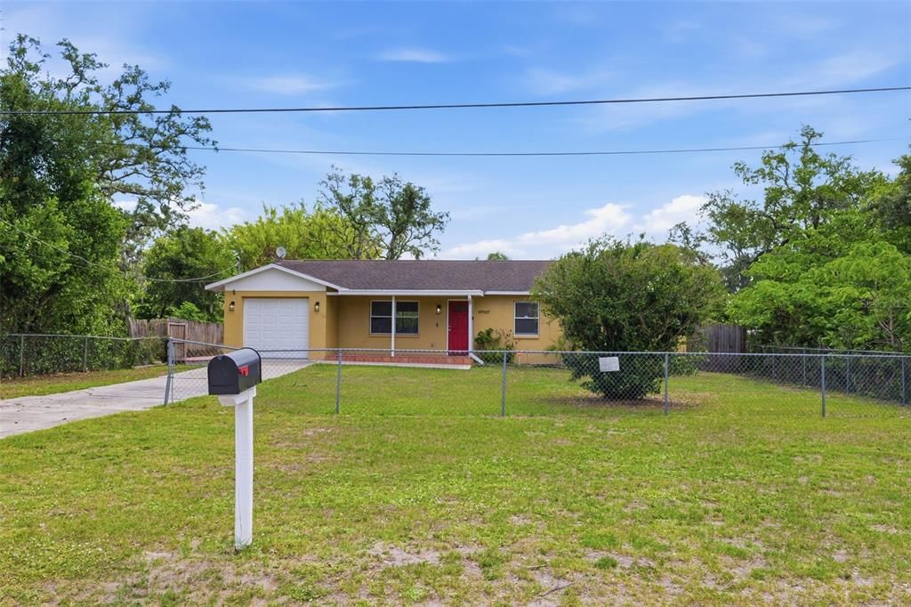 Active With Contract: $315,000 (3 beds, 2 baths, 1176 Square Feet)