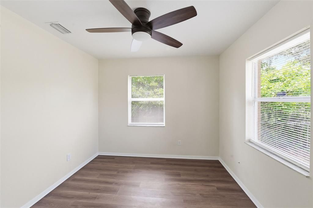 Active With Contract: $315,000 (3 beds, 2 baths, 1176 Square Feet)