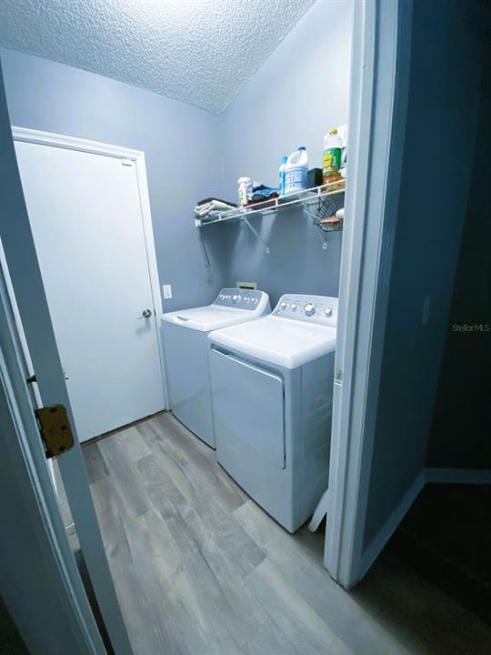 For Rent: $2,350 (3 beds, 2 baths, 1400 Square Feet)
