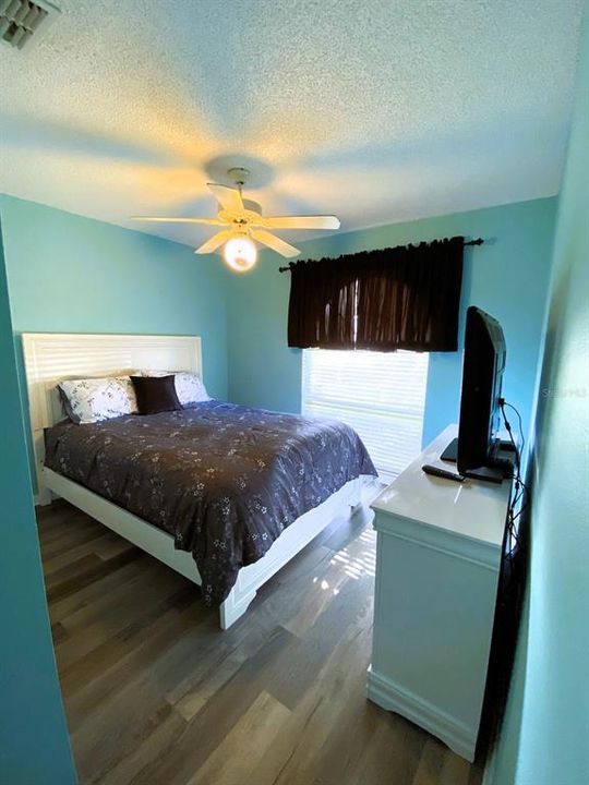 For Rent: $2,350 (3 beds, 2 baths, 1400 Square Feet)