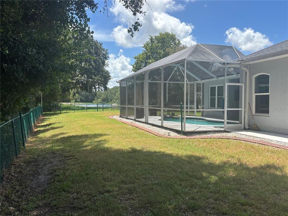 Activo con contrato: $824,900 (4 camas, 3 baños, 2764 Pies cuadrados)
