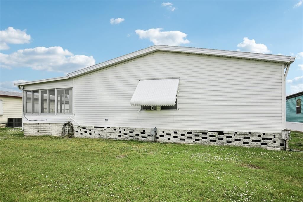 Active With Contract: $219,900 (4 beds, 2 baths, 1860 Square Feet)