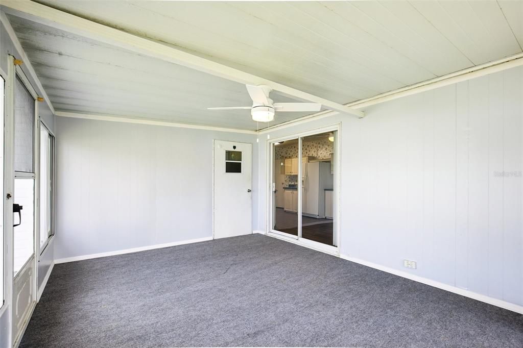 Active With Contract: $219,900 (4 beds, 2 baths, 1860 Square Feet)