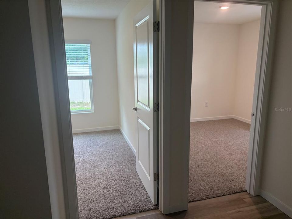 For Rent: $2,500 (5 beds, 2 baths, 1708 Square Feet)