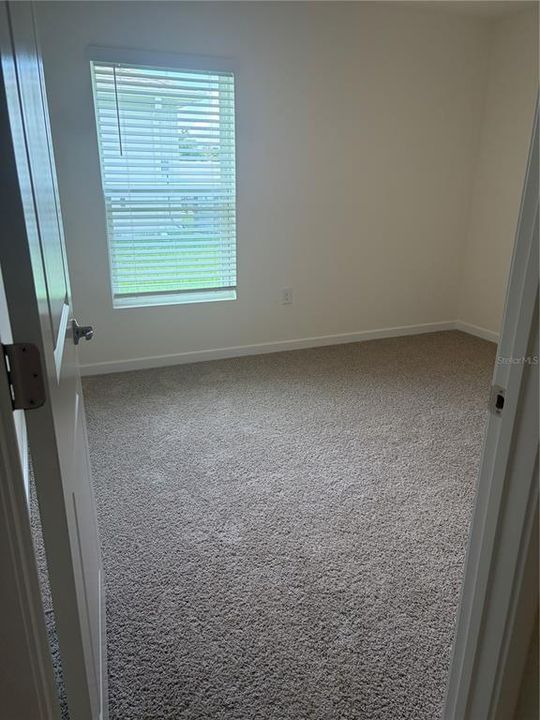 For Rent: $2,500 (5 beds, 2 baths, 1708 Square Feet)