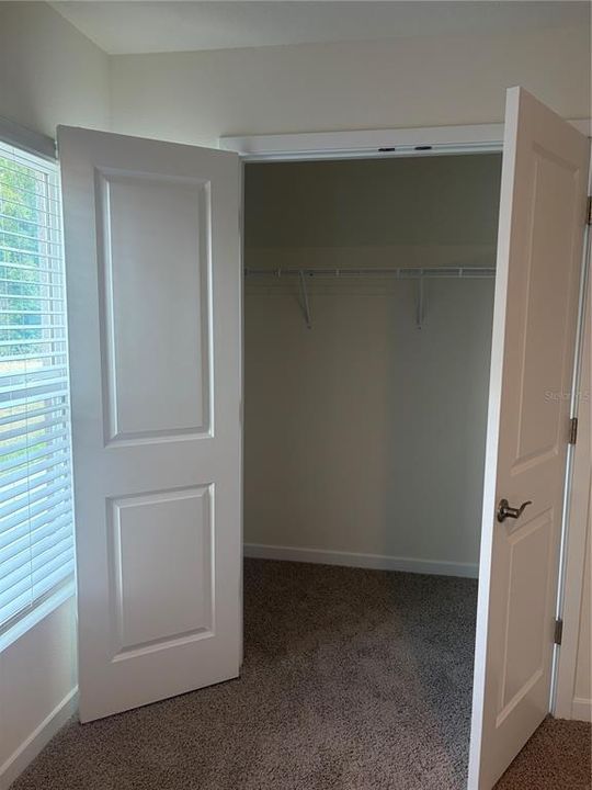 For Rent: $2,500 (5 beds, 2 baths, 1708 Square Feet)