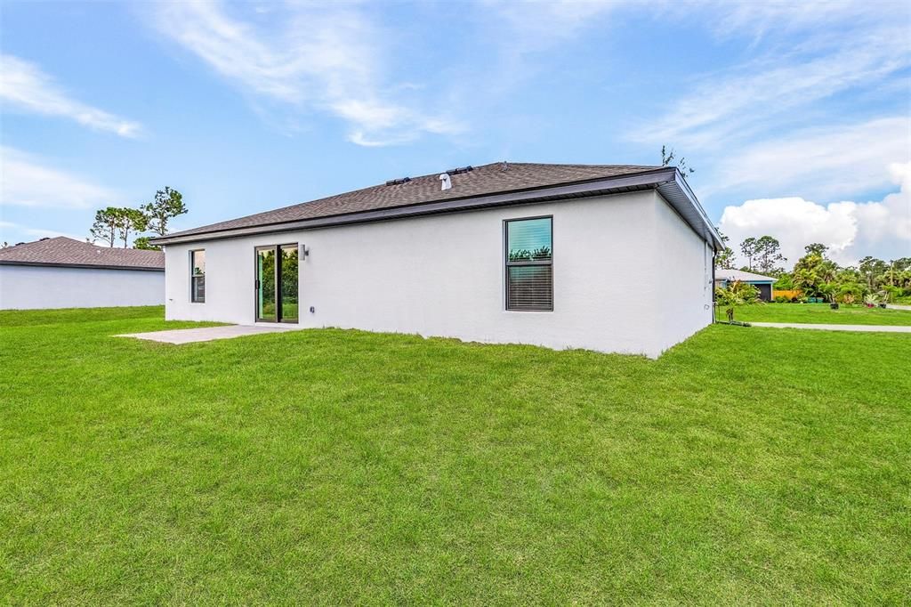 Activo con contrato: $279,900 (3 camas, 2 baños, 1270 Pies cuadrados)