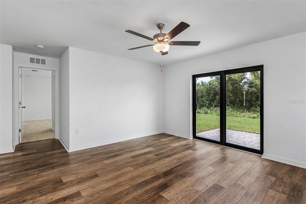 Activo con contrato: $279,900 (3 camas, 2 baños, 1270 Pies cuadrados)