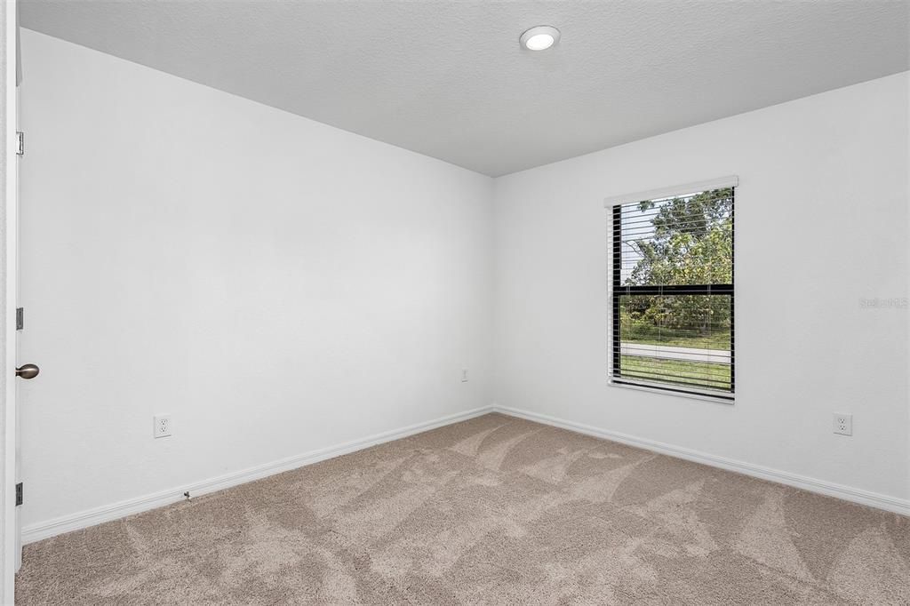 Activo con contrato: $279,900 (3 camas, 2 baños, 1270 Pies cuadrados)