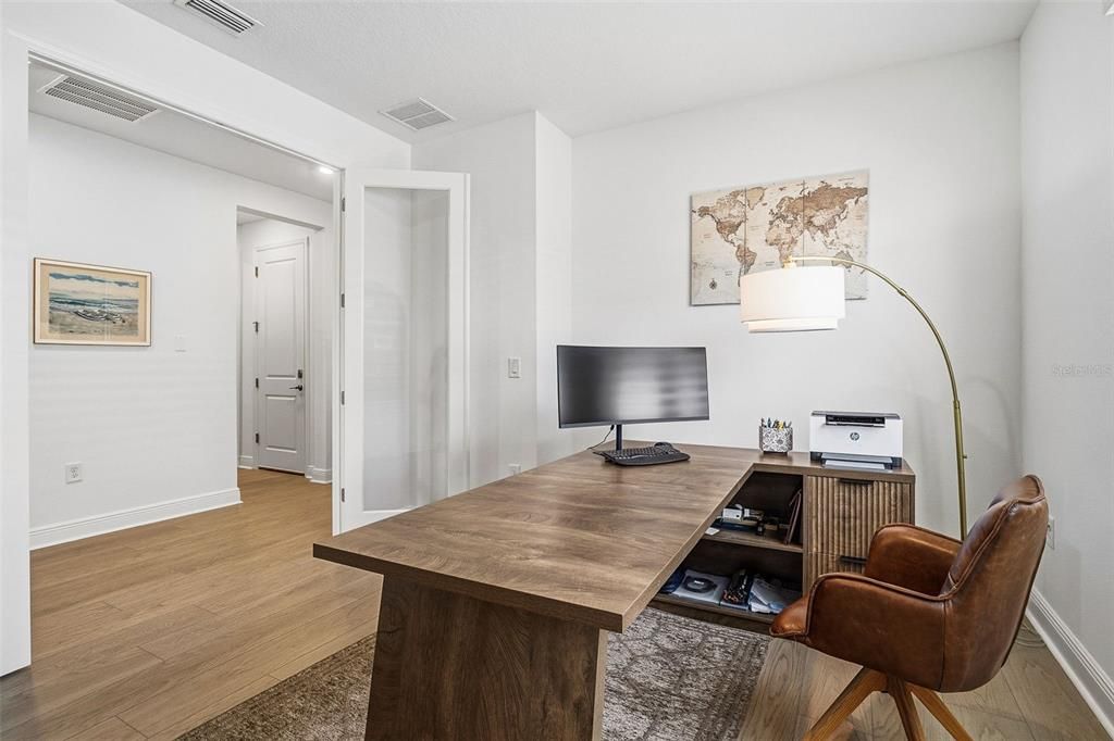 For Sale: $683,000 (3 beds, 3 baths, 2314 Square Feet)