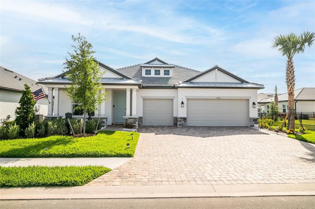 For Sale: $683,000 (3 beds, 3 baths, 2314 Square Feet)
