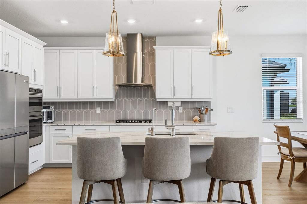 For Sale: $683,000 (3 beds, 3 baths, 2314 Square Feet)